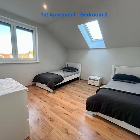 Cozy Near Vienna Airport Apartament