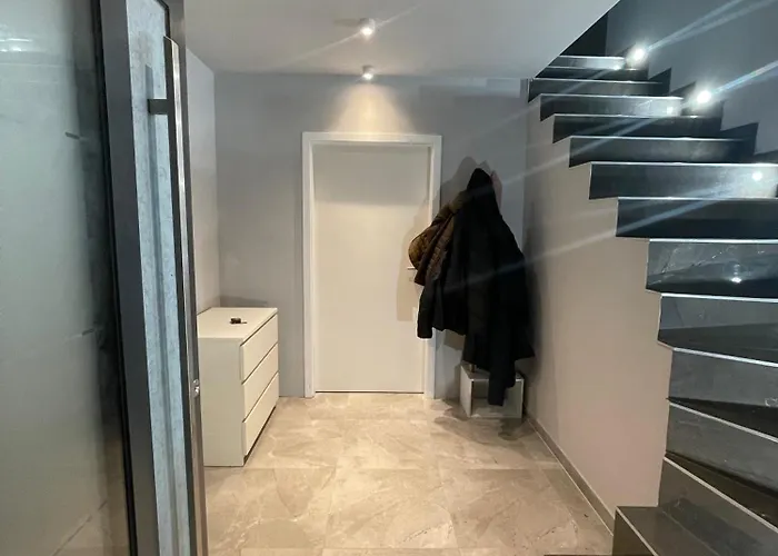 Cozy Near Vienna Airport - Tax Included And Self Checkin Apartamento