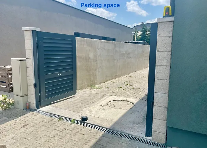 Cozy Near Vienna Airport - Tax Included And Self Checkin Apartamento *